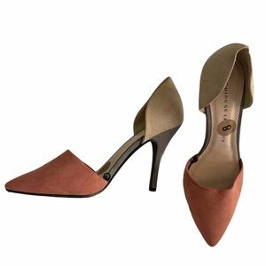 CHINESE LAUNDRY two toned kitten heels peach and gray